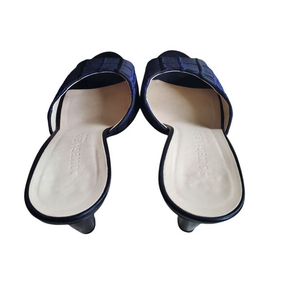 Bottega Veneta Vintage Navy Embroidered Mule Sandals (6.5 B) - Picture 3 of 8